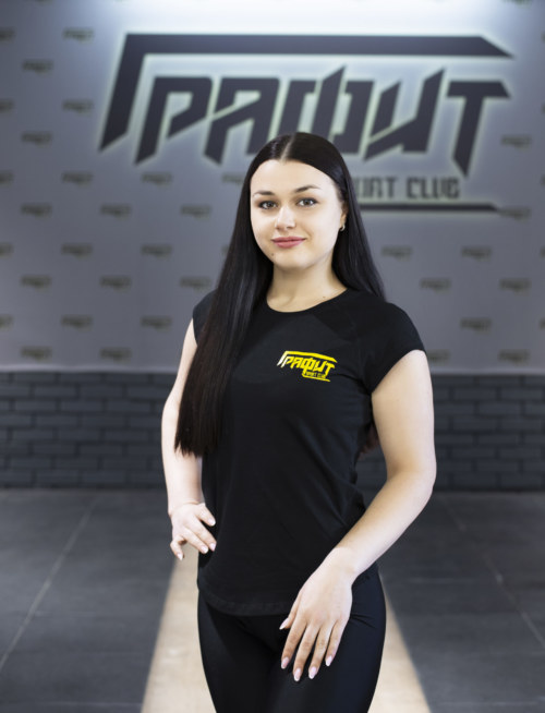Юлия Коробкина — тренер групповых занятий (стретчинг)